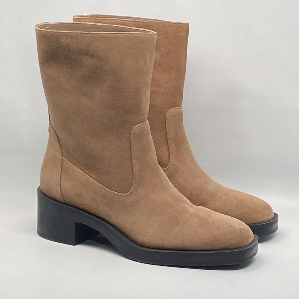 Stuart Weitzman Kaia 40MM Sport Suede Booties size 9